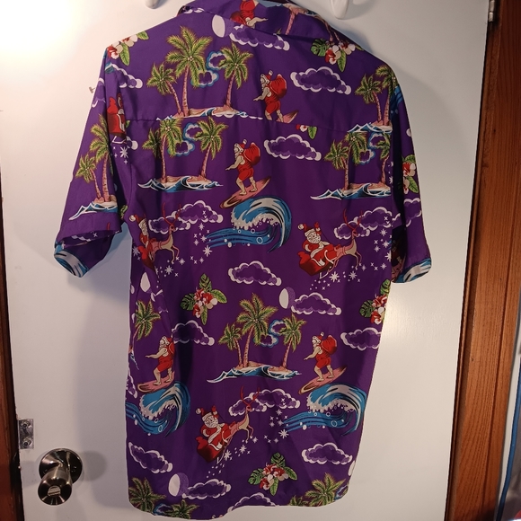 Mens size small Christmas/ Hawaiian style shirt button up short sleeve - Picture 2 of 7